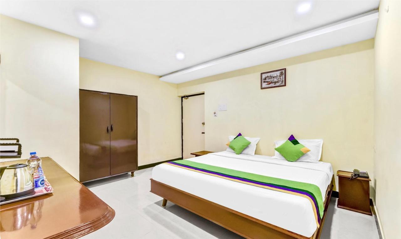 Treebo B Coral, 2 Km From Promenade Beach Hotel Pondicherry Bagian luar foto
